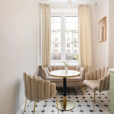 Urban Heart Deluxe Apartment