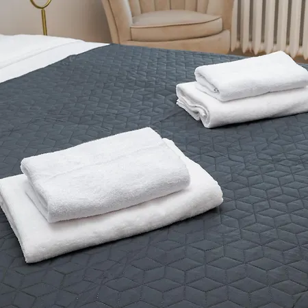 Urban Heart Deluxe By Bookinghost *