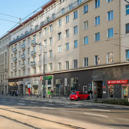 Urban Heart Deluxe By Bookinghost *